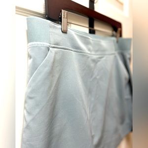 ⛳️CALLAWAY⛳️, Soft Green Skorts- Very Comfy - Size Large.